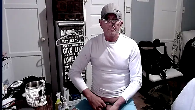 straightinyou online show from March 13, 7:06 pm