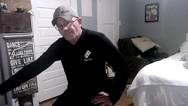 straightinyou online show from March 18, 2:26 pm