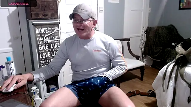 straightinyou online show from March 22, 4:56 am