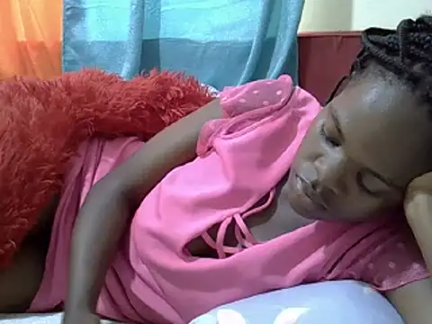 Snapshot of Creamy_dolly chatting on March 11, 5:16 am Creamy dolly online show from March 11, 5:16 am