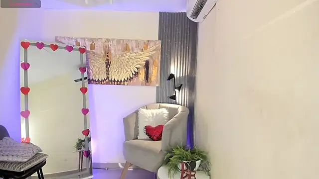 emma alice  online show from February 12, 12:22 pm