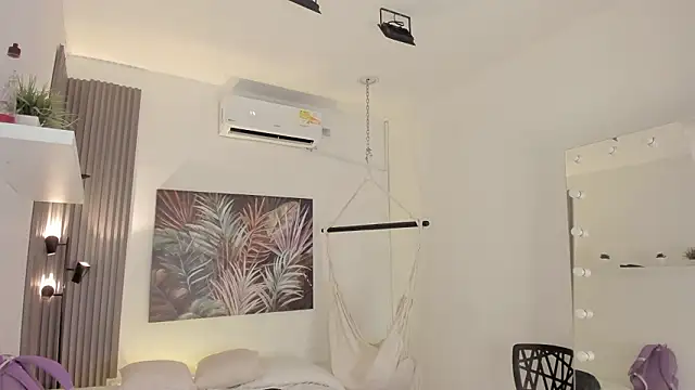 emma alice  online show from February 9, 11:03 am