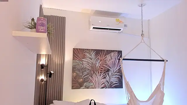 emma alice  online show from February 18, 10:44 am