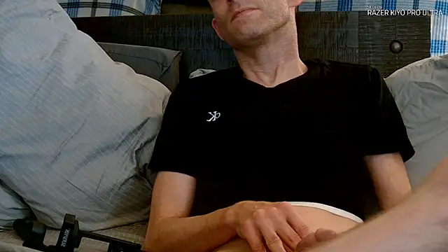 Dilldough405 online show from April 2, 10:46 am