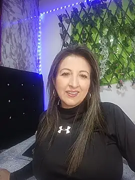 Snapshot of any_mour chatting on November 11, 4:18 pm any mour online show from November 11, 4:18 pm