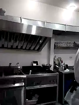 Snapshot of MrShaggy chatting on January 8, 1:53 am MrShaggy online show from January 8, 1:53 am