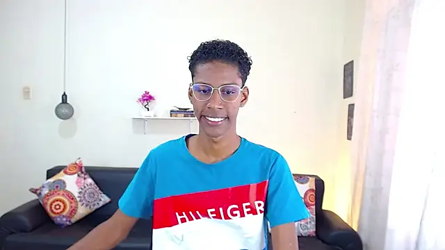 maiki18  online show from January 23, 1:24 pm