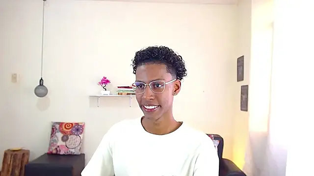 maiki18  online show from March 8, 1:47 pm