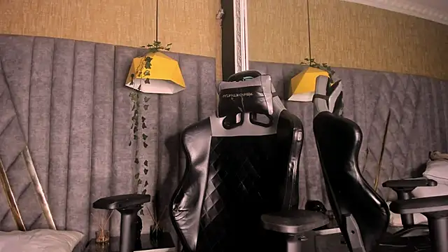 JamesParck online show from April 13, 11:54 pm