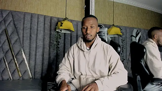 JamesParck online show from April 21, 12:23 am