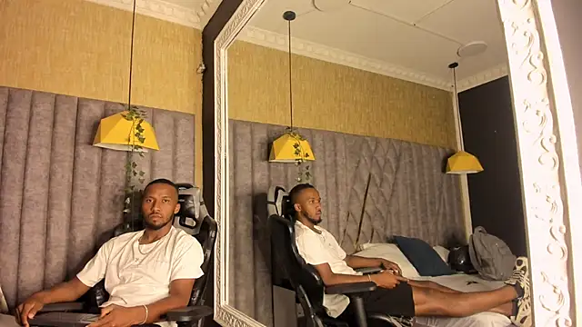 JamesParck online show from April 22, 11:17 pm