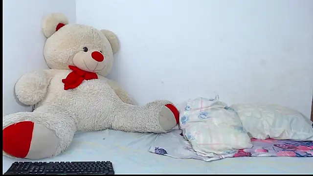 keelly richaardson1 online show from April 4, 11:02 pm