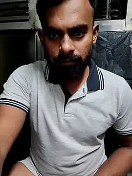 Snapshot of rayhan085 chatting on December 17, 12:33 pm rayhan085 online show from December 17, 12:33 pm