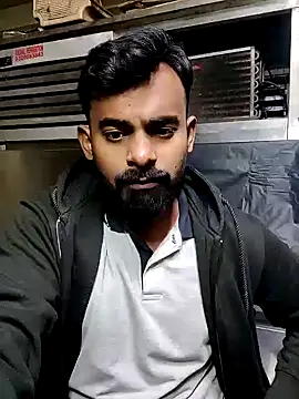 Snapshot of rayhan085 chatting on December 18, 2:06 pm rayhan085 online show from December 18, 2:06 pm