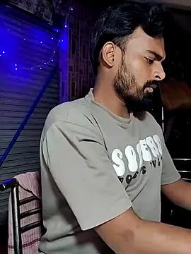 Snapshot of rayhan085 chatting on January 30, 3:40 pm rayhan085 online show from January 30, 3:40 pm