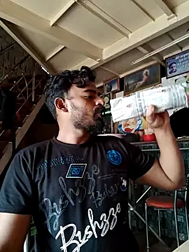 Snapshot of rayhan085 chatting on September 16, 8:26 am rayhan085 online show from September 16, 8:26 am