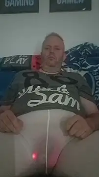 ShyBoy1982 online show from November 2, 12:13 am