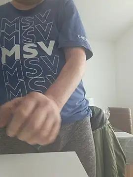 ShyBoy1982 online show from February 2, 11:53 am