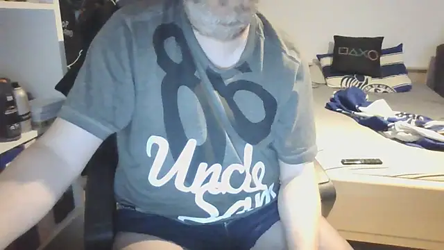 ShyBoy1982 online show from June 7, 1:10 am