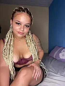 Lolacavalona online show from January 13, 11:49 pm