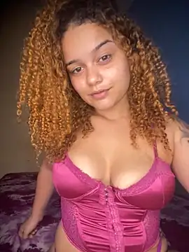 Lolacavalona online show from October 14, 12:00 am