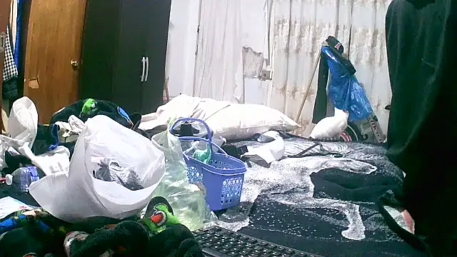 jperezofficial1 online show from September 18, 7:21 am