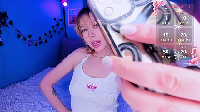 tenderdreams online show from February 21, 9:54 pm