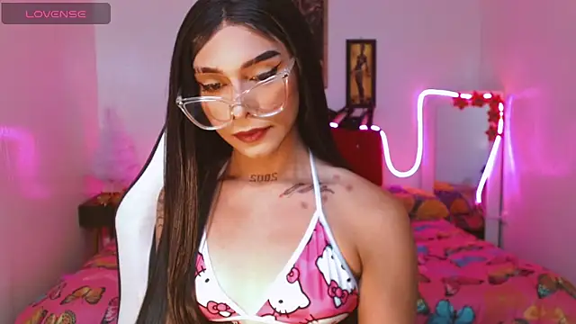 Snapshot of AdharaaMoon chatting on November 27, 7:16 pm AdharaaMoon online show from November 27, 7:16 pm