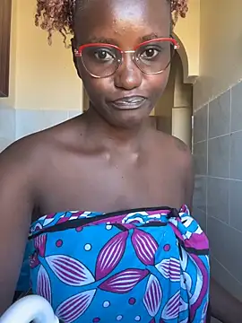 Snapshot of supa_queen254 chatting on March 26, 12:55 pm supa queen254 online show from March 26, 12:55 pm