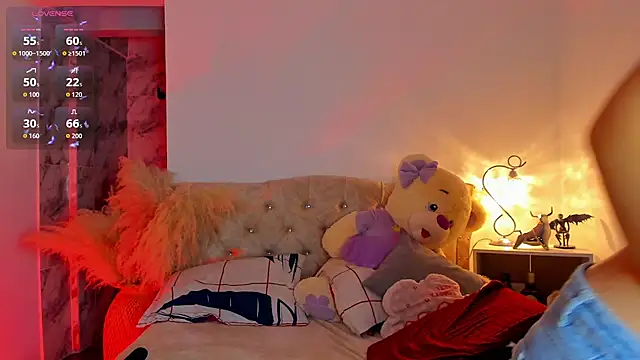 Sarahballiston  online show from March 12, 1:45 am