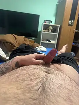 Snapshot of aronion123 chatting on December 18, 7:52 pm aronion123 online show from December 18, 7:52 pm