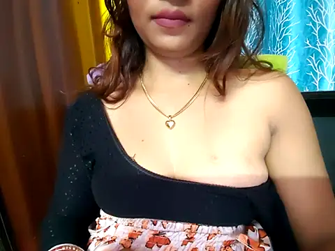 Snapshot of cutesoma2 chatting on November 24, 5:56 pm cutesoma2 online show from November 24, 5:56 pm