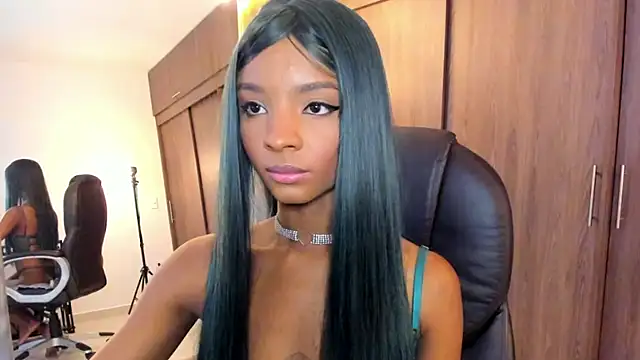 alikahouston4 online show from February 13, 4:22 am