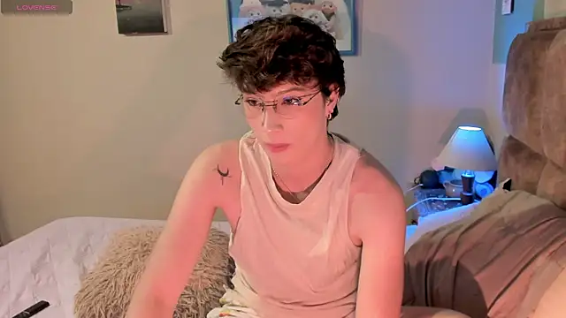 AdamDayt online show from February 17, 9:54 pm