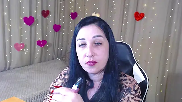 Snapshot of JillStevens chatting on May 1, 8:24 pm JillStevens online show from May 1, 8:24 pm