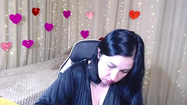 Snapshot of JillStevens chatting on May 21, 12:23 pm JillStevens online show from May 21, 12:23 pm