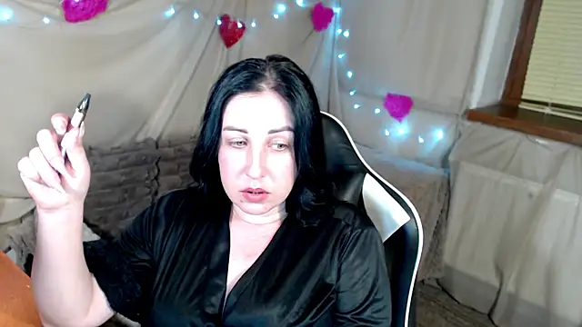 Snapshot of JillStevens chatting on June 6, 9:30 pm JillStevens online show from June 6, 9:30 pm