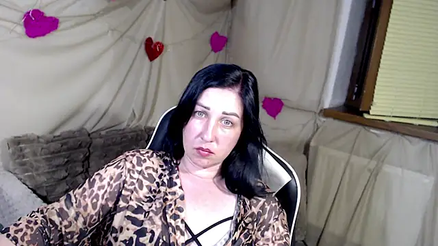 Snapshot of JillStevens chatting on June 10, 6:51 pm JillStevens online show from June 10, 6:51 pm