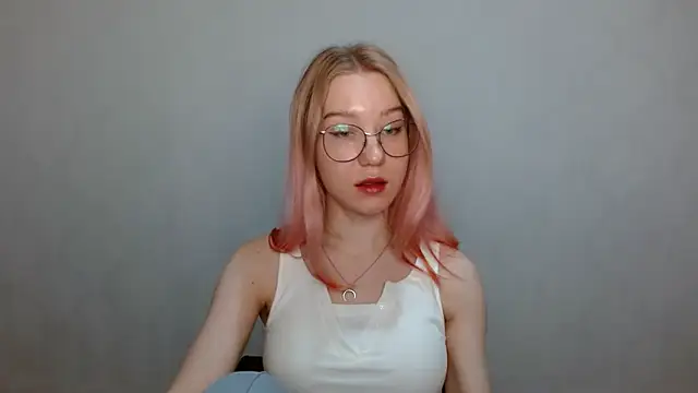 cindi hot online show from December 11, 11:08 am