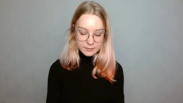 cindi hot online show from January 7, 12:09 pm