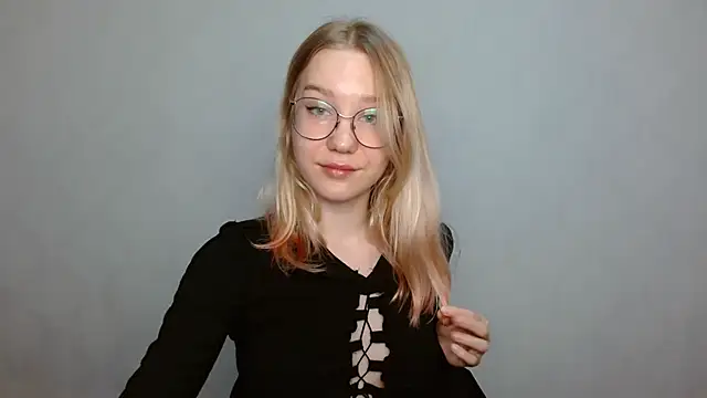 cindi hot online show from February 6, 12:05 pm