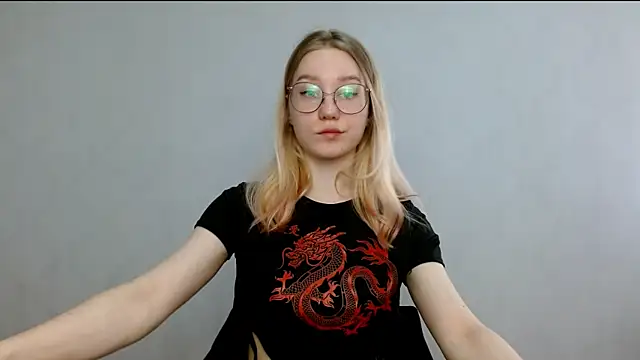 cindi hot online show from February 17, 10:18 am