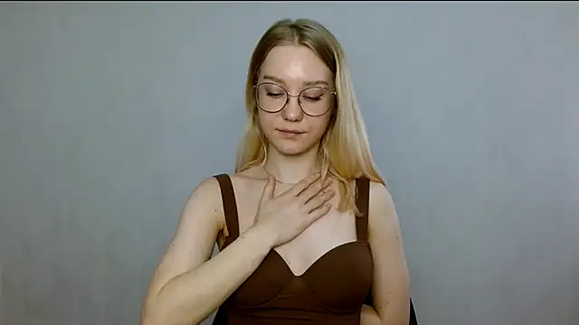 cindi hot online show from February 26, 7:42 am