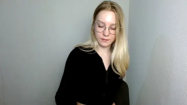 cindi hot online show from March 13, 12:13 pm