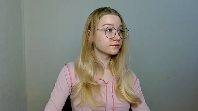 cindi hot online show from November 23, 10:59 am