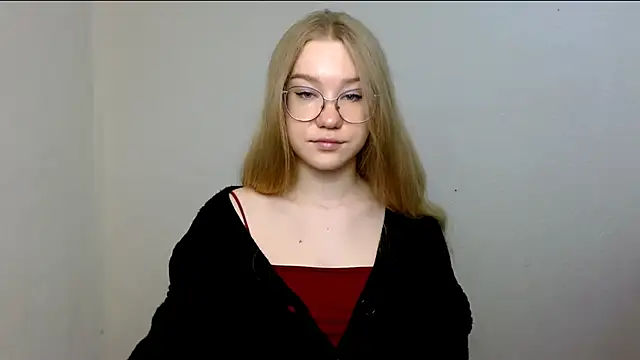 cindi hot online show from April 26, 11:19 am