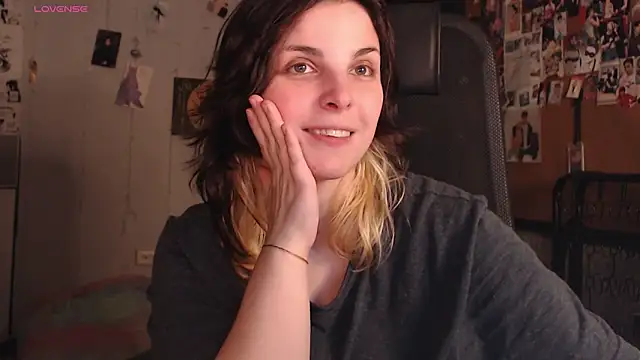 Snapshot of Saya_sweet chatting on May 24, 10:37 pm Saya sweet online show from May 24, 10:37 pm