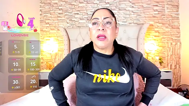 Gina Myers online show from September 16, 12:28 pm