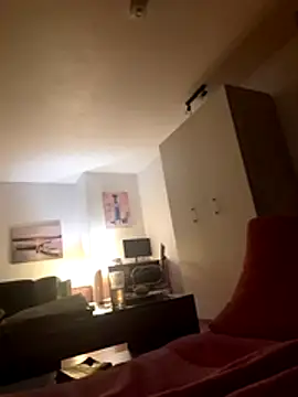 Milkasahne64 online show from November 27, 9:50 pm