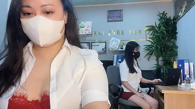 Bamboo Swetie online show from December 3, 2:27 pm